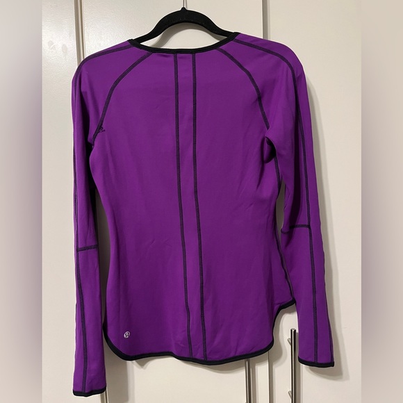 Lululemon reversible top - Picture 3 of 6